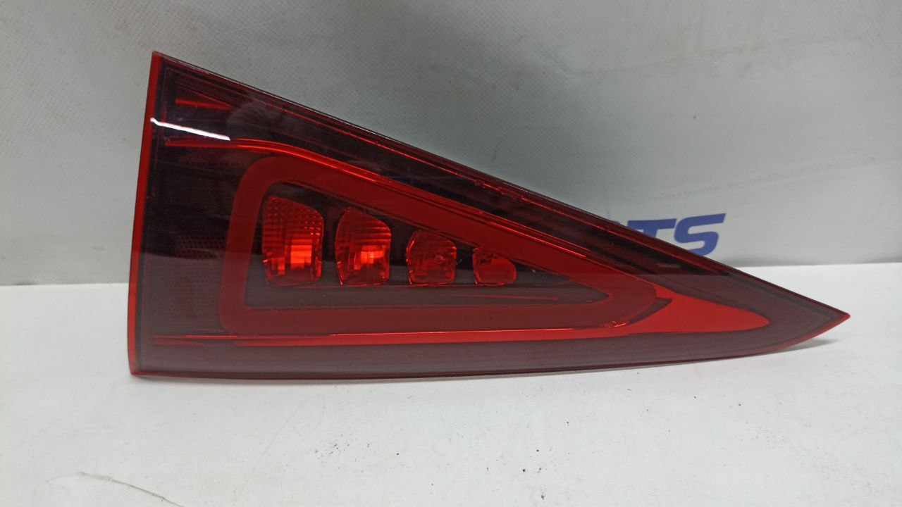 A1679062800R