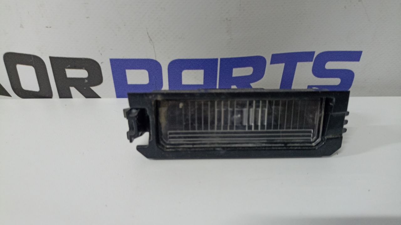92502F6000 Hyundai/Kia Ліхтар освітлення номерного знака в зборі, правий