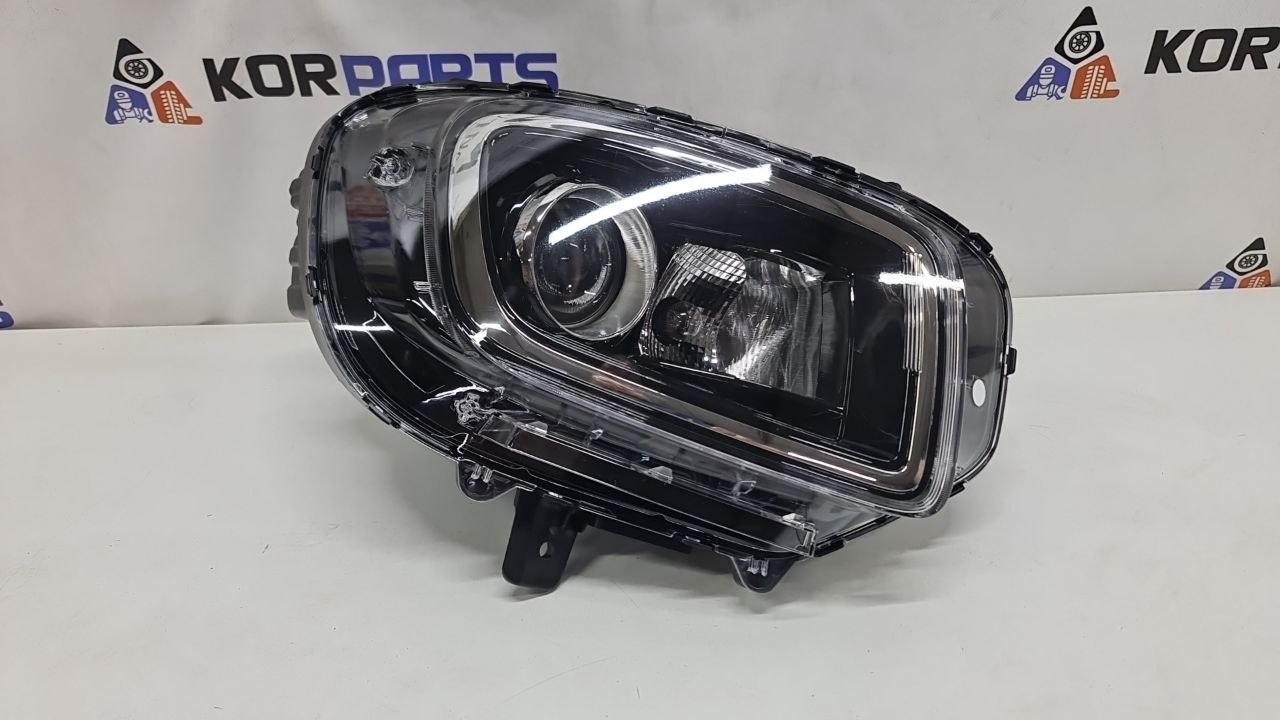 92102K2000 Hyundai Світлодіодна фара права (LED)